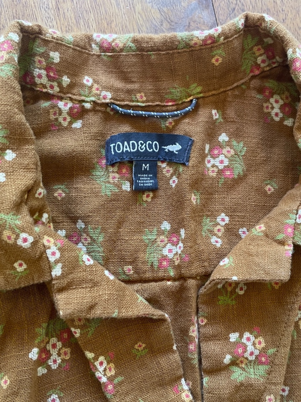 Toad&Co Camp Cove Shirt in Kelp Floral Print - Picture 2 of 7